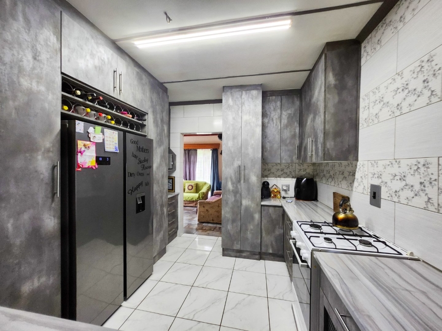 4 Bedroom Property for Sale in Stilfontein Ext 4 North West